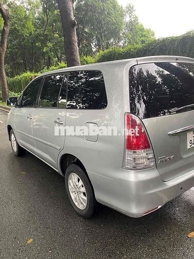 Toyota Innova 2009 G - 153000 km