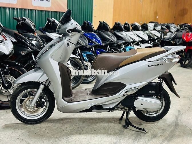 XE MÁYTHANH TÙNG_LEAD 125 XÁM BẠC ĐÈN LED KHÓA SMK