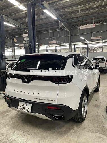 VinFast Lux SA2.0 2021 2.0 AT - 57000 km