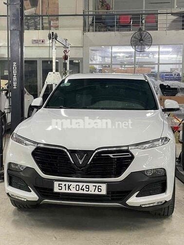 VinFast Lux SA2.0 2021 2.0 AT - 57000 km