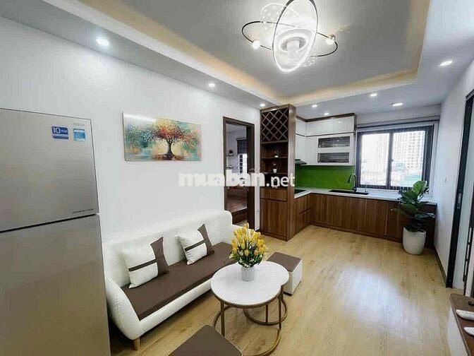 Bán căn hộ ccmn 60m2 có sân vườn phố Quan Nhân - Nhà đẹp 2 ngủ full đo