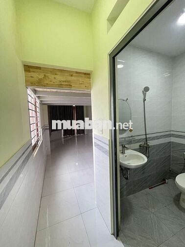 Bán gấp nhà hẻm xe hơi 96m2, 8pn,giá 7,5 tỷ , đường Lê Văn Lương,Quận7
