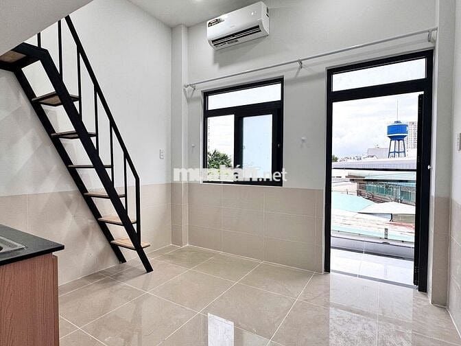 NGAY ĐẶNG VĂN BI ĐỐI ĐIỆN ĐẠI HỌC KIẾN TRÚC, SÁT METRO