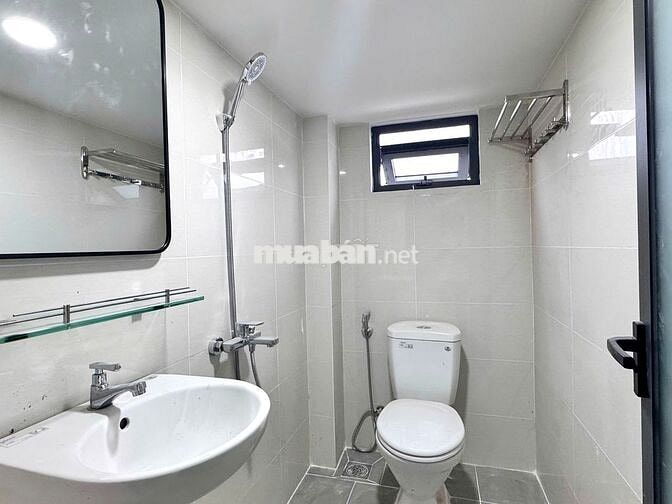 NGAY ĐẶNG VĂN BI ĐỐI ĐIỆN ĐẠI HỌC KIẾN TRÚC, SÁT METRO
