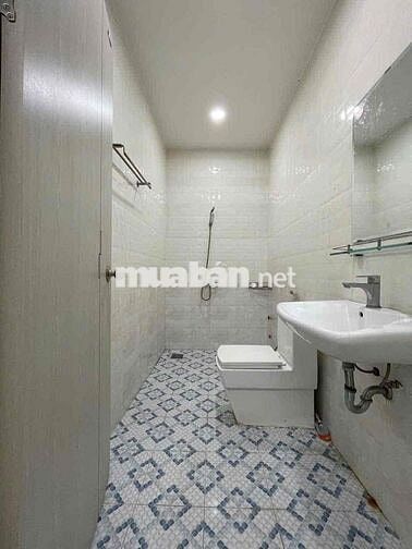 Cho Thuê Căn Hộ Studio Ban Công Thang Máy Full NT Ngay CMT8 Quận 3