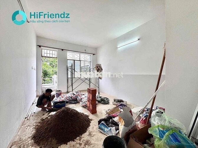 10p qua Q5 Phòng đẹp bancol mới xây siêu rộng Hỗ trợ lắp máy lạnh