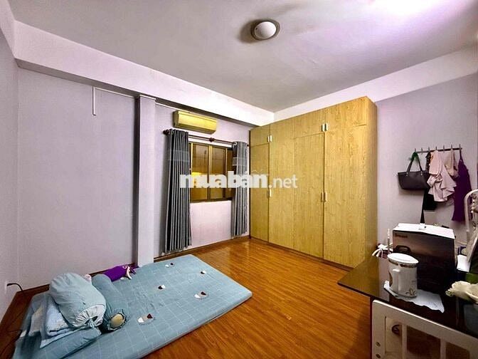 CHO THUÊ CHUNG CƯ 3 PHÒNG NGỦ ĐỐI DIỆN CV LÊ THỊ RIÊNG 110m2