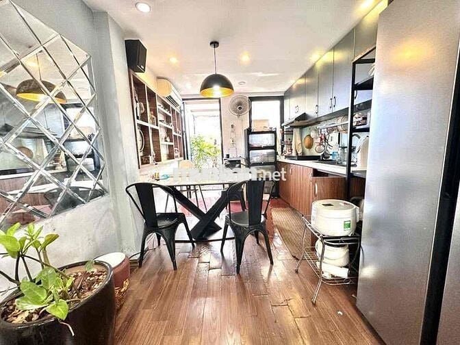 BÁN NHÀ CHÍNH KINH THANH XUÂN NGÕ TO KINH DOANH ONLAi DT: 30m2 *5Tầng