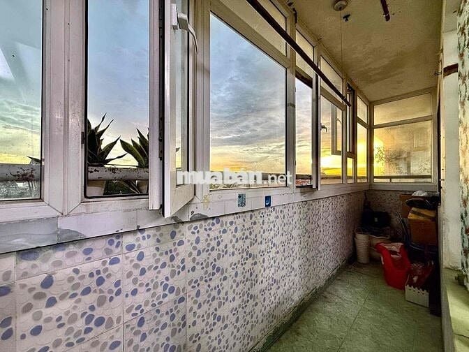 CHO THUÊ CHUNG CƯ 3 PHÒNG NGỦ ĐỐI DIỆN CV LÊ THỊ RIÊNG 110m2