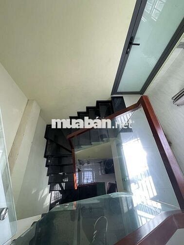 Bán gấp nhà hẻm xe hơi 96m2, 8pn,giá 7,5 tỷ , đường Lê Văn Lương,Quận7