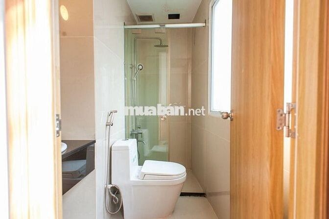 PHÒNG ĐẸP TÂN BÌNH RỘNG RÃI SẠCH SẼ THOÁNG MÁT