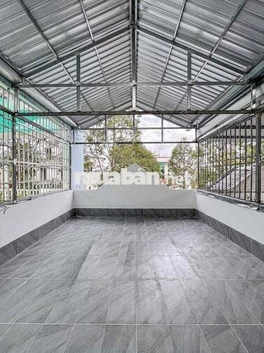 Bán nhà 3 tầng KDC Hồng Phát giá 5,65 tỷ