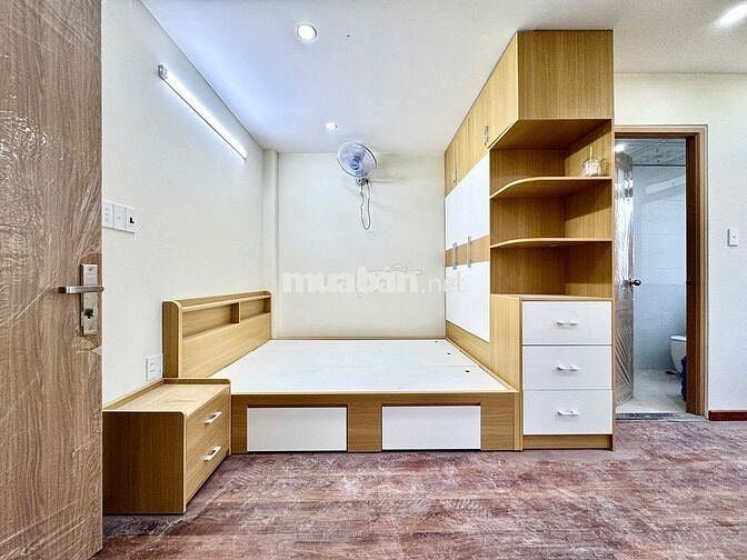 STUDIO - FULL NỘI THẤT - MÁY GIẶT RIÊNG - BAN CÔNG NGAY SAU VLU CS3