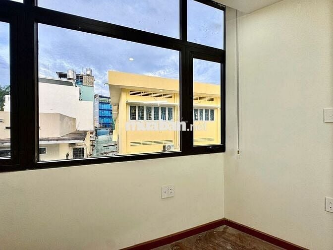STUDIO - FULL NỘI THẤT - MÁY GIẶT RIÊNG - BAN CÔNG NGAY SAU VLU CS3
