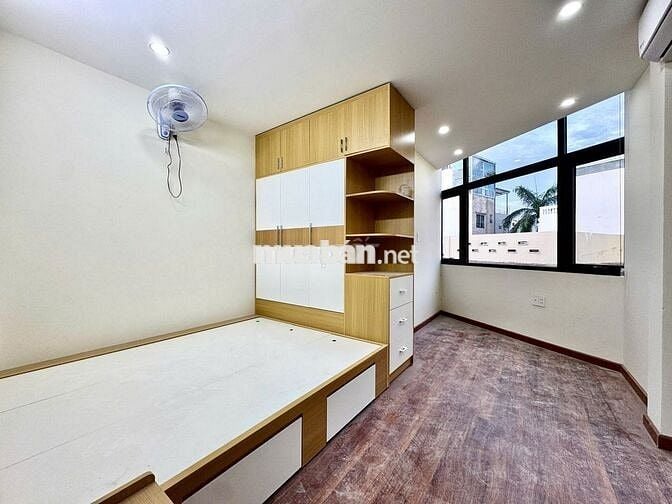 STUDIO - FULL NỘI THẤT - MÁY GIẶT RIÊNG - BAN CÔNG NGAY SAU VLU CS3