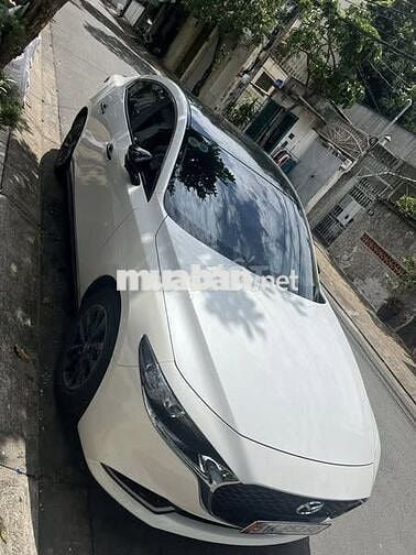 Mazda3 Luxury 2023