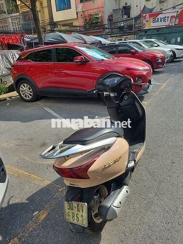 Bán xe Lead mầu kem chính chủ
