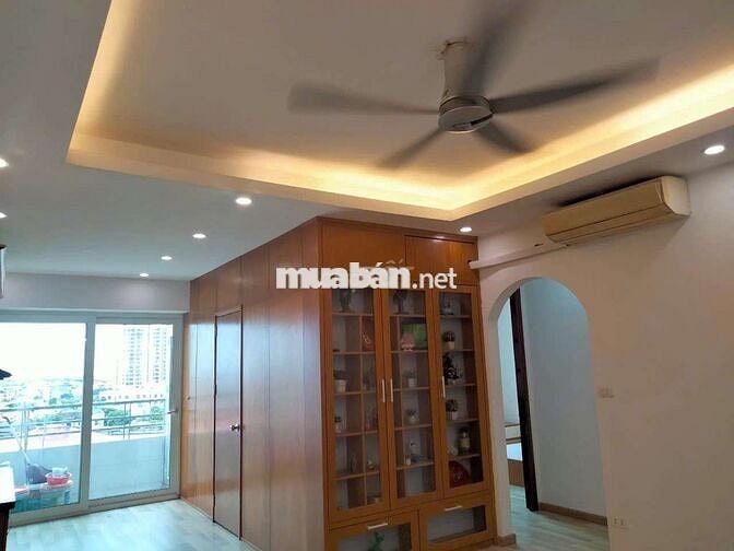 Bán CC Việt Hưng 75m² – 2 ngủ 2wc, làn sóng xanh, giá hơn 4 tỷ