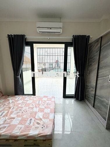 TRỐNG 1 CĂN HỘ BANCOL LỚN,MỚI,  FULL NỘI THẤT, PHÚ NHUẬN