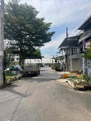 cần bán lô góc tại khu dân cư phú thịnh . phường long hưng đồng nai