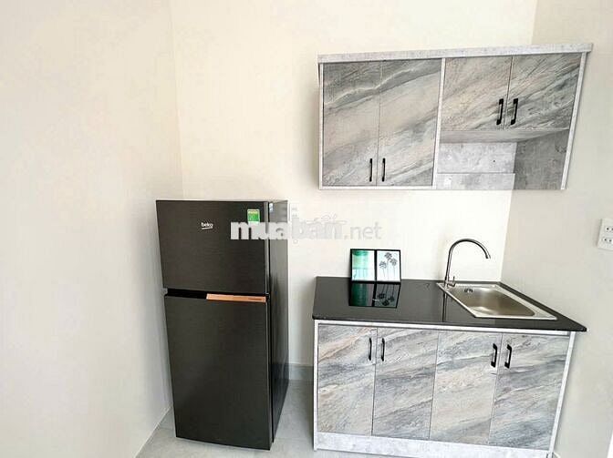 TRỐNG 1 CĂN HỘ BANCOL LỚN,MỚI,  FULL NỘI THẤT, PHÚ NHUẬN