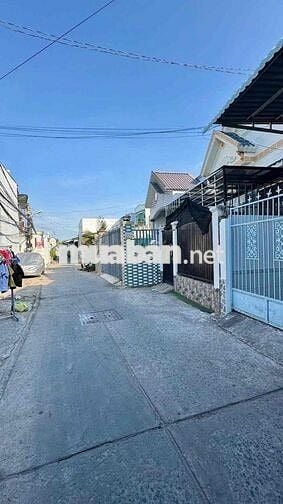 Nhà 2 phòng 2 máy lạnh trục chính 359 Nguyễn Văn Cừ