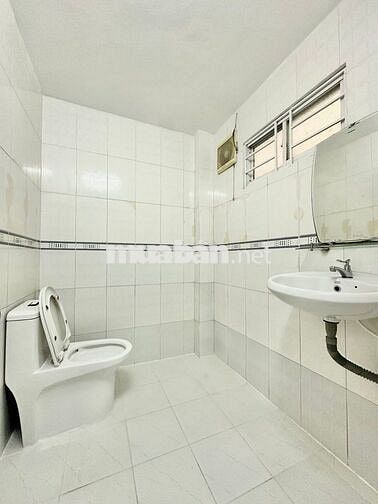HẺM NHỰA MỘT TRỤC XE HƠI TỚI NHÀ - NGUYỄN KIỆM, PN - 47m2 - NHỈN 6 TỶ.