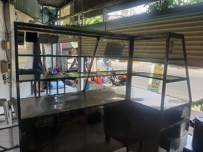 Cần bán xác 2 lò vi sóng , giá tổng chỉ  150k, Xe cơm dài 6m giá 5tr