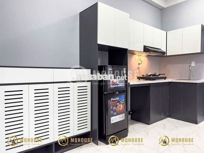 Căn hộ 2PN full nội thất ban công, cửa sổ thoáng mát Cao Thắng Quận 10