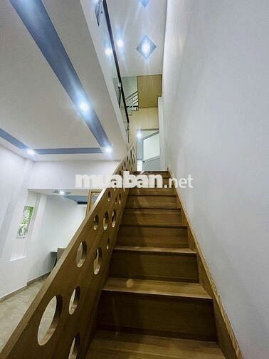 NHÀ MẶT TIỀN FULL NT NGAY BÌNH LONG