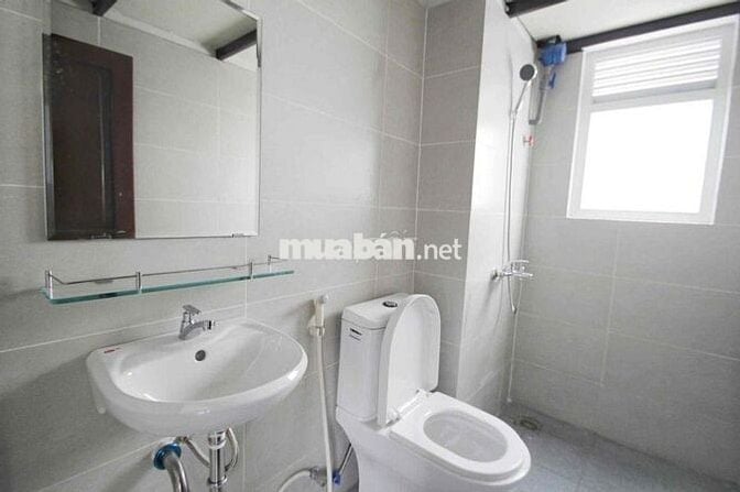 Cho thuê căn hộ Studio Ban công Q4 gần ĐH Luật, ĐH Nguyễn Tất Thành