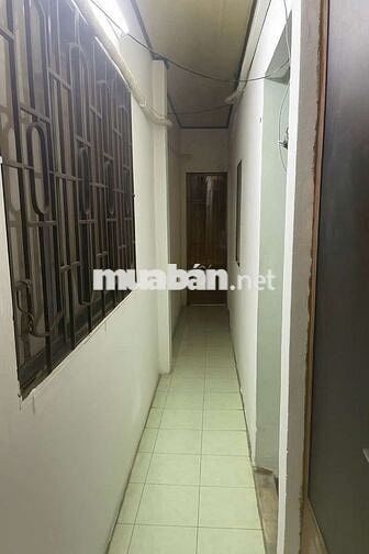 Nhà Trịnh Đình Trọng, Tân Phú, 33m², 3x11m, 2 Tầng, 2 PN, Giá Hơn 2 tỷ