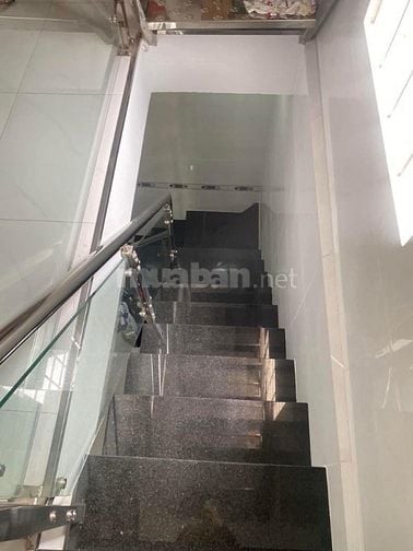 Bán nhà Phường 13, Bình Thạnh Nguyễn Xí ngang 3,5m dài 8m 3 tầng..
