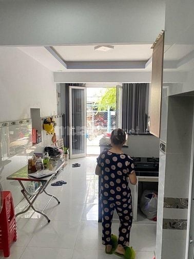 Bán nhà Phường 13, Bình Thạnh Nguyễn Xí ngang 3,5m dài 8m 3 tầng..