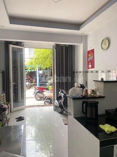 Bán nhà Phường 13, Bình Thạnh Nguyễn Xí ngang 3,5m dài 8m 3 tầng..