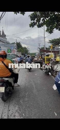 NHÀ MẶT TIỀN NGAY CHỢ, sát Lê văn khương quận 12