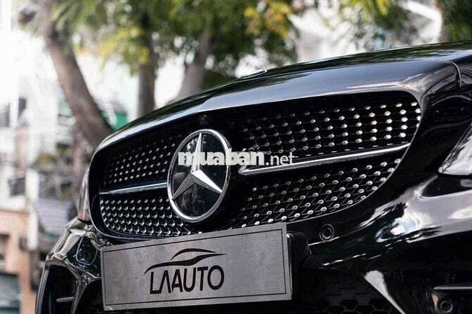 Mercedes C300 AMG 2019