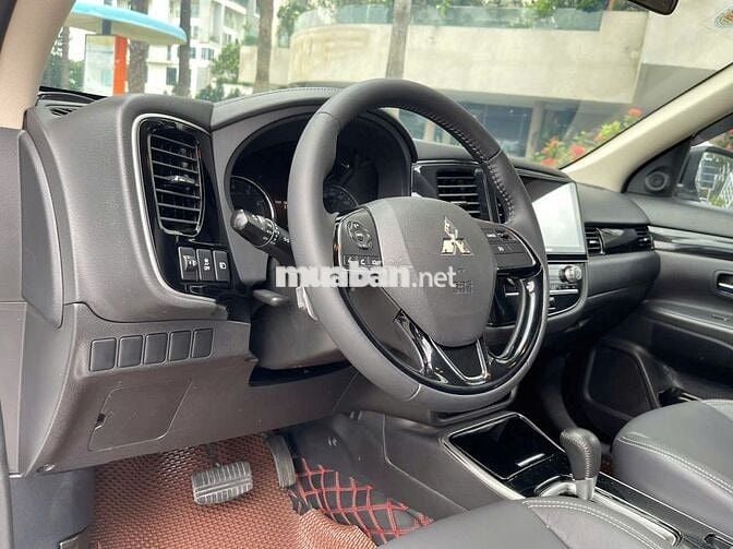 Mitsubishi Outlander 2022  - 95800 km