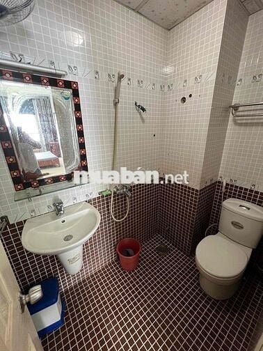Phòng ở khách sạn, thuê giá rẻ!