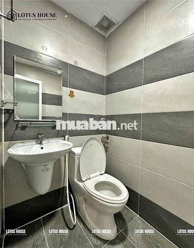 STUDIO CÓ CỬA SỔ SIÊU RỘNG RÃI THOÁNG MÁT FULL NỘI THẤT SÁT BÊN HUIT