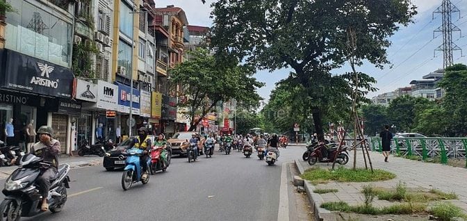 Bán nhà mặt phố Kim Ngưu, DT 40 m2, 5 tầng, ở & KD luôn
