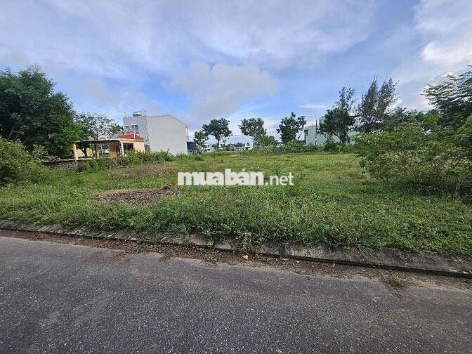 Bán Lô tái định cư 5m5. HÒA QUÝ. NAM KỲ KHỞI NGHĨA. 100m2. 2 tỷ 650