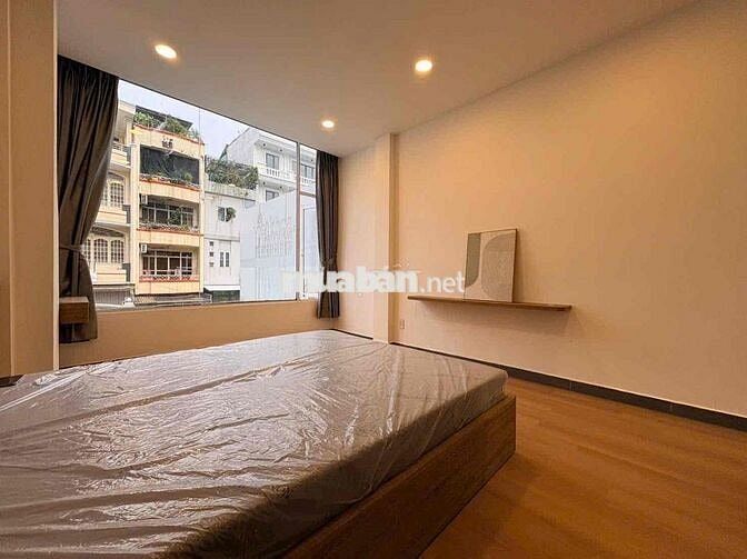 CĂN HỘ FULL NỘI THẤT CỬA SỔ TRỜI THOÁNG NGAY ĐIỆN BIÊN PHỦ GẦN QUẬN 1