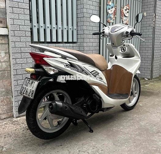Vision 2014 đẹp, máy êm thì thầm bao vọt