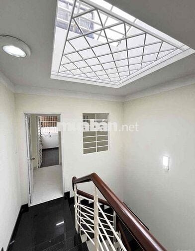 ĐỊNH CƯ NA-UY ÍT VỀ NƯỚC BÁN NHÀ PHAN VĂN TRỊ,P2,QUẬN 5.GIÁ:6Tỷ390.SHR