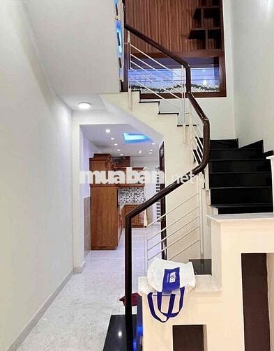 ĐỊNH CƯ NA-UY ÍT VỀ NƯỚC BÁN NHÀ PHAN VĂN TRỊ,P2,QUẬN 5.GIÁ:6Tỷ390.SHR