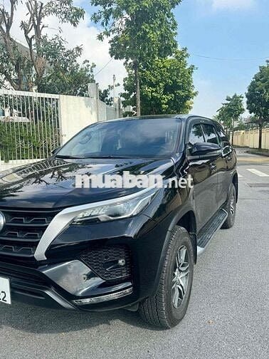 Toyota Fortuner 2022 2.4L 4x2 MT 30/5 số chính chu