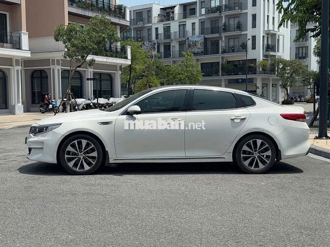 Kia Optima 2016 2.0 ATH - 8700 km