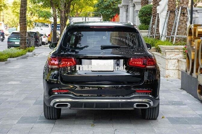 Mercedes Benz GLC300 4Matic 2022 - 33000 km
