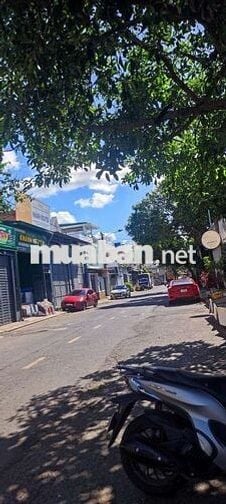 Nha mặt tiền Quang trung khúc gần Hồ Xuân Hương kinh doanh thuận lợi
: